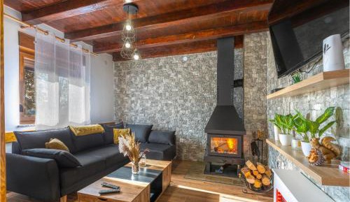 Three-Bedroom Vacation Home 