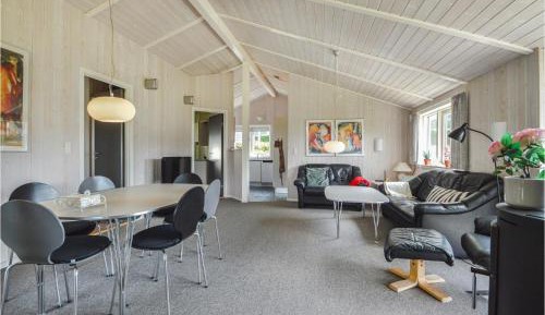 Three-Bedroom Vacation Home 