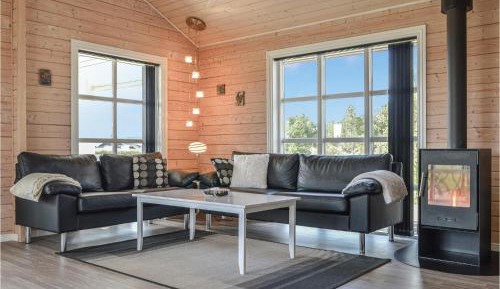 Three-Bedroom Vacation Home 