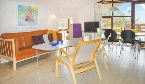 Three-Bedroom Vacation Home 