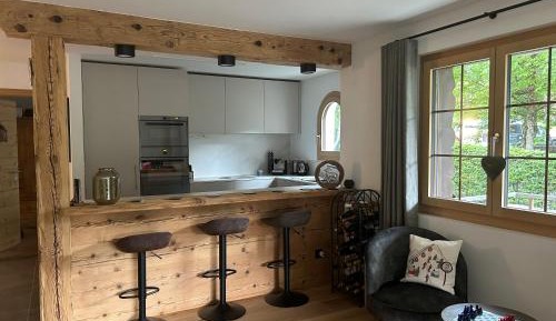 Three-Bedroom Apartment with Balcony