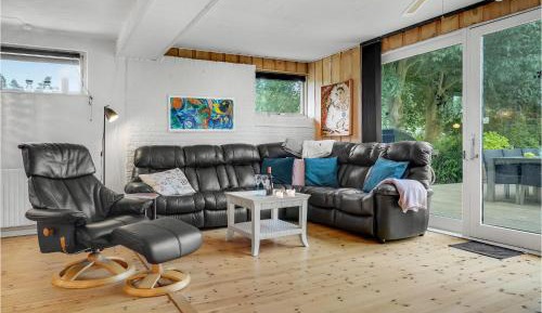Three-Bedroom Vacation Home 