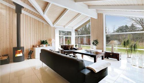 Three-Bedroom Vacation Home 