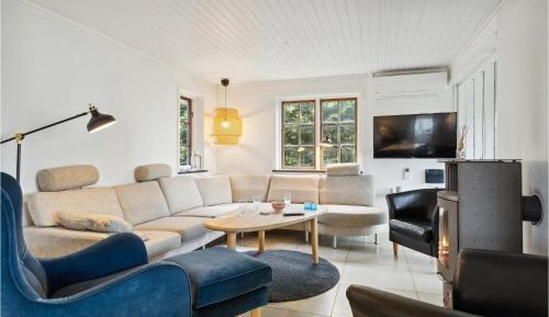 Three-Bedroom Vacation Home 