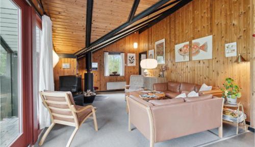 Three-Bedroom Vacation Home 