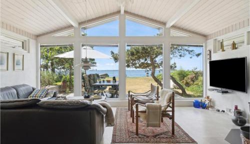 Three-Bedroom Vacation Home 
