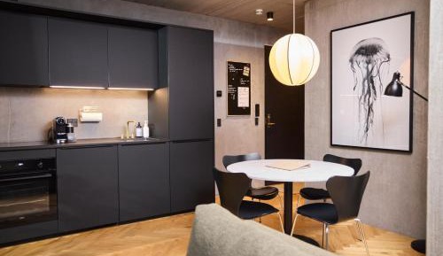 One-Bedroom Apartment