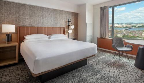 River View Guest Room, Guest room, 1 King, River view