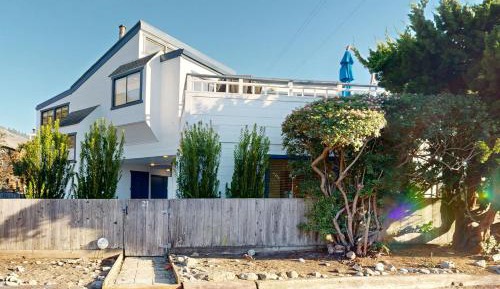 Four bedroom holiday home 