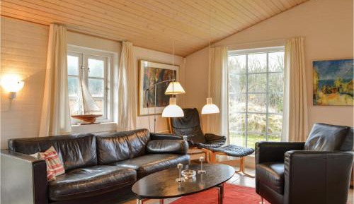 Three-Bedroom Vacation Home 