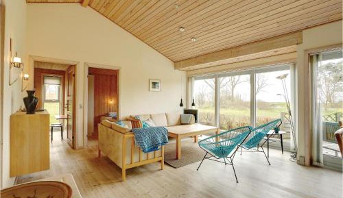 Three-Bedroom Vacation Home 