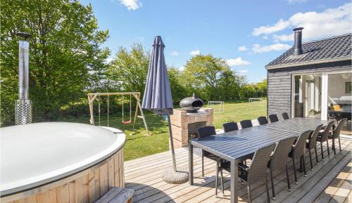 Five-Bedroom Holiday Home