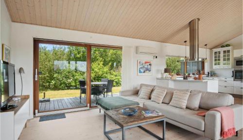 Three-Bedroom Vacation Home 