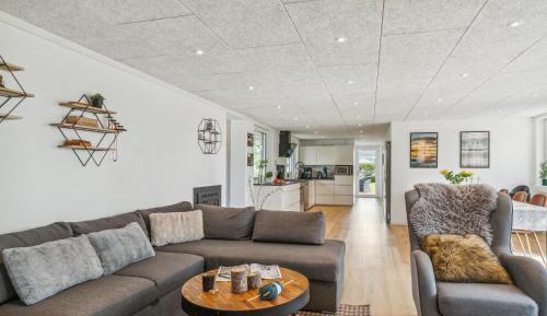 Six-Bedroom Holiday Home