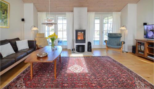 Three-Bedroom Vacation Home 