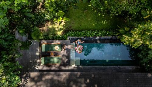 Signature Heated Pool Villa with Jungle View