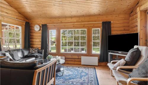 Three-Bedroom Vacation Home 