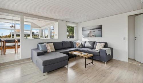 Three-Bedroom Vacation Home 