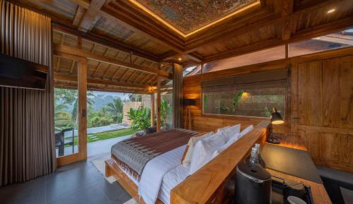 Double Room with Pool View