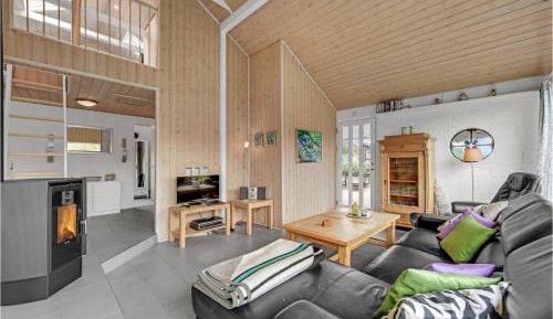 Three-Bedroom Vacation Home 