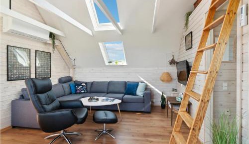 Three-Bedroom Vacation Home 
