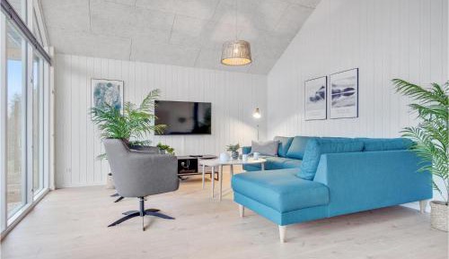 Five-Bedroom Holiday Home