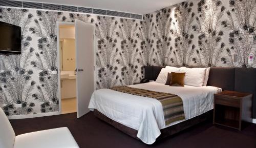 Deluxe King Room - Disability Access