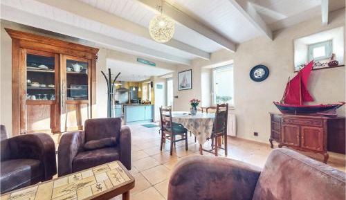 Three-Bedroom Vacation Home 