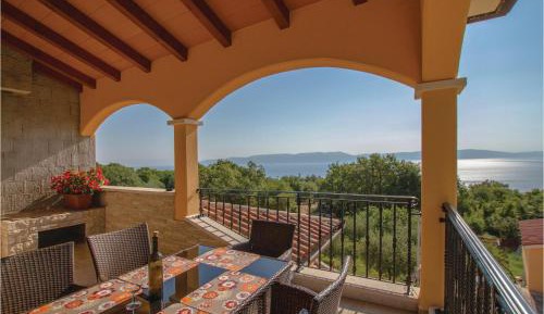 Three-Bedroom Vacation Home 