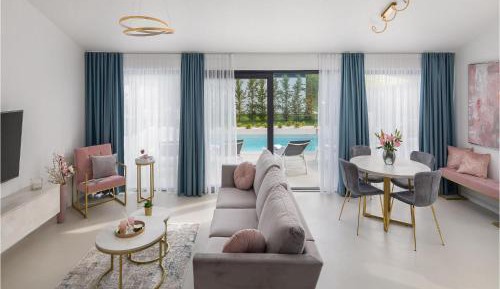 Two-Bedroom Holiday Home