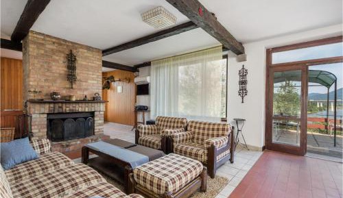 Five-Bedroom Holiday Home