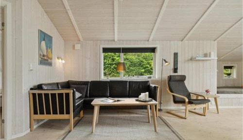 Three-Bedroom Vacation Home 