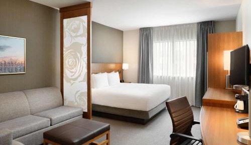 King Room with Sofa Bed