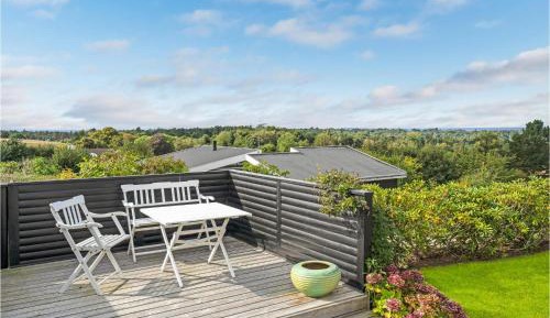 Five-Bedroom Holiday Home