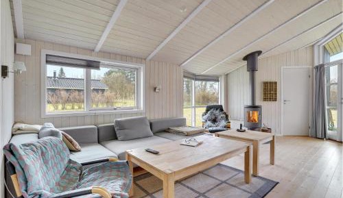 Three-Bedroom Vacation Home 