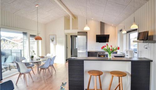 Three-Bedroom Vacation Home 