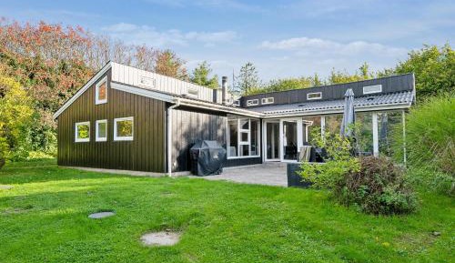 Three-Bedroom Vacation Home 