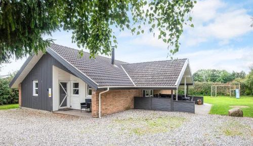 Four-Bedroom Vacation Home