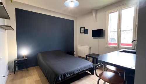 Double Room with Shared Bathroom