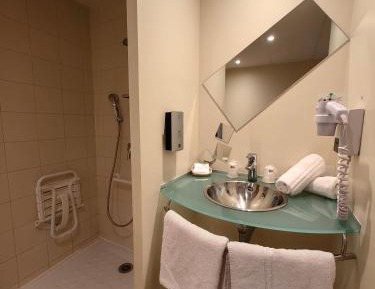 Comfort Twin Room