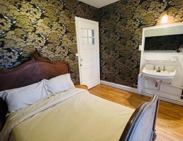 Small Double Room