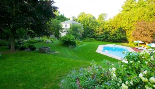 Junior Suite with Pool View