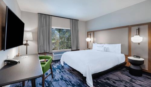 King Room - Hearing Accessible