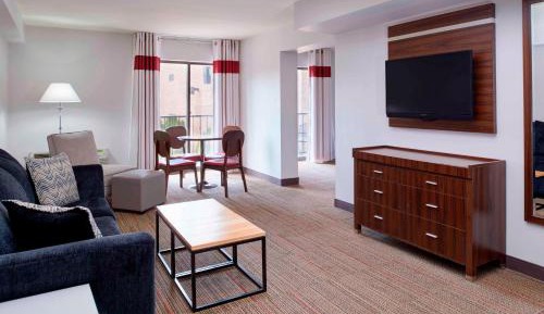 Wellness Suite, 1 Bedroom Suite, 1 King, City view