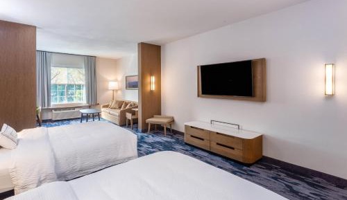 Queen Suite with 2 Queen Beds and Sofa Bed