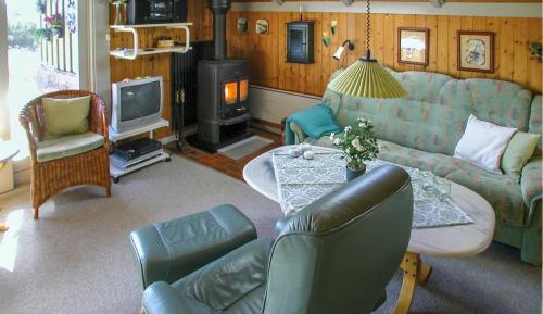 Two-Bedroom Holiday Home