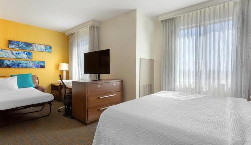 King Studio with Sofabed