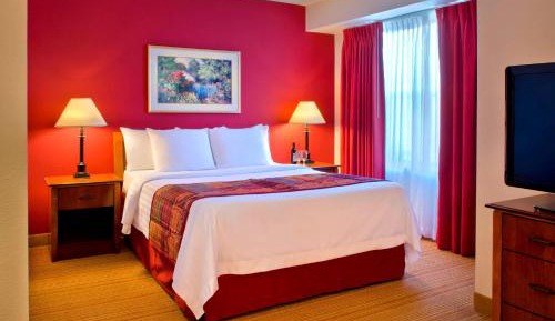 Queen Studio with Sofa Bed