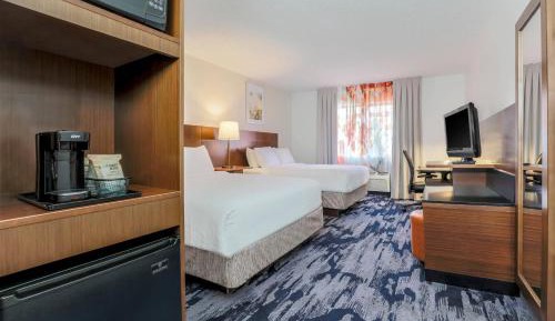 Queen Room with Two Queen Beds and Bathtub - Mobility Access/Hearing Accessible