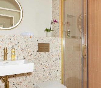 Studio - Split Level